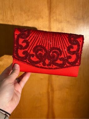 Vintage La Regale Red Beaded Evening Clutch - Women's Elegant Handbag